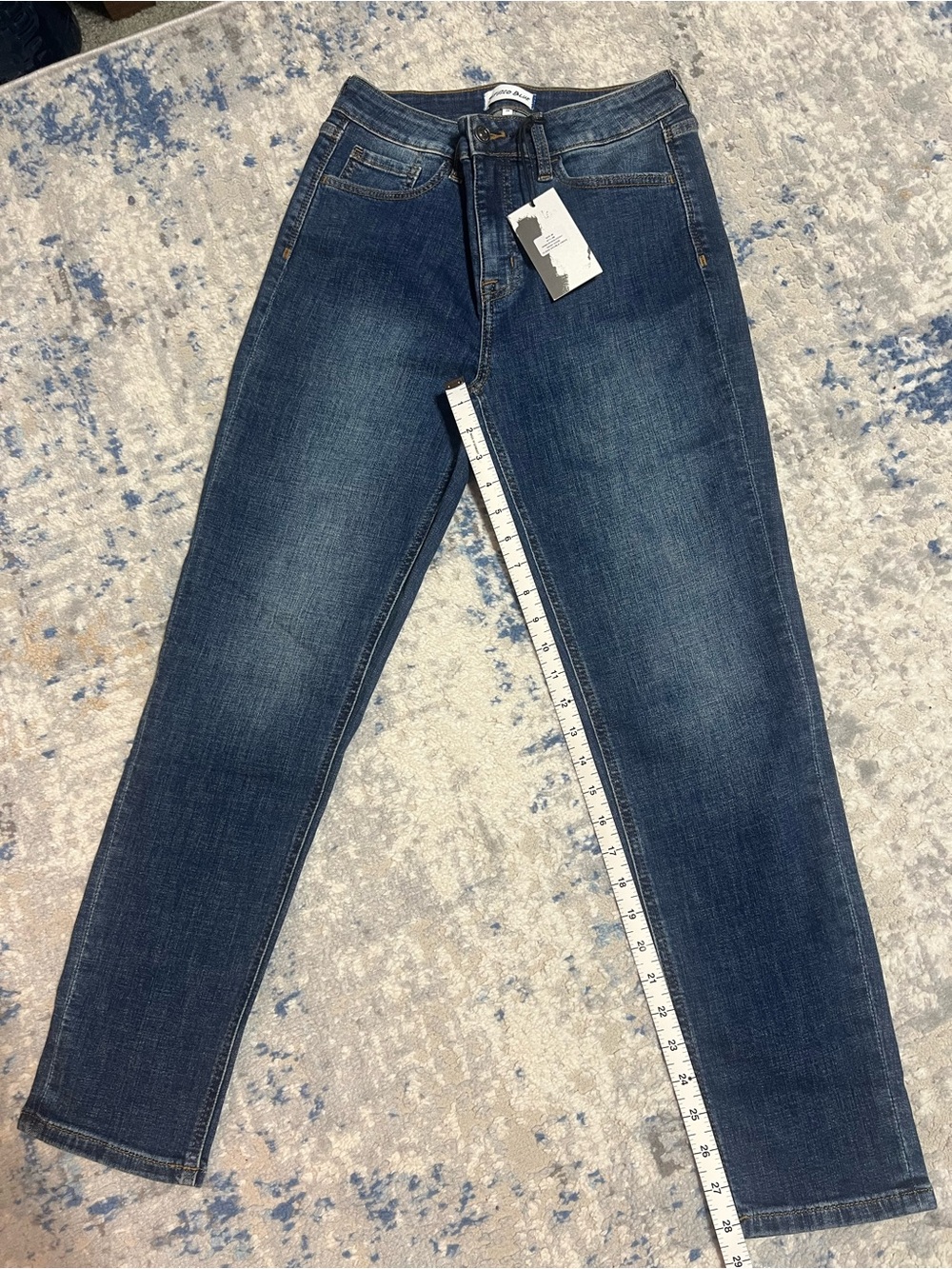 Studio Indigo Straight-Leg Jeans in Washed Blue